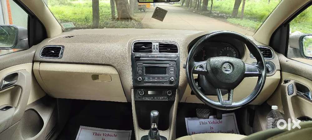 Skoda Rapid Elegance 2014