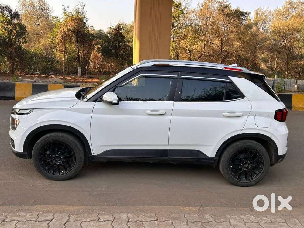 Hyundai Venue Sx (o) Mt 1.5 Diesel, 2023, Diesel