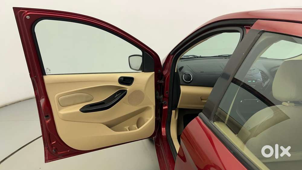 Ford Figo Aspire Titanium, 2017, Petrol