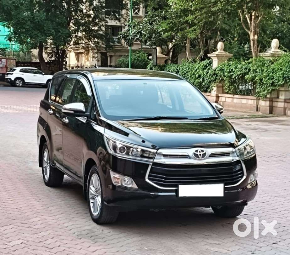 Toyota Innova Crysta 2.8z Automatic, 2016, Diesel