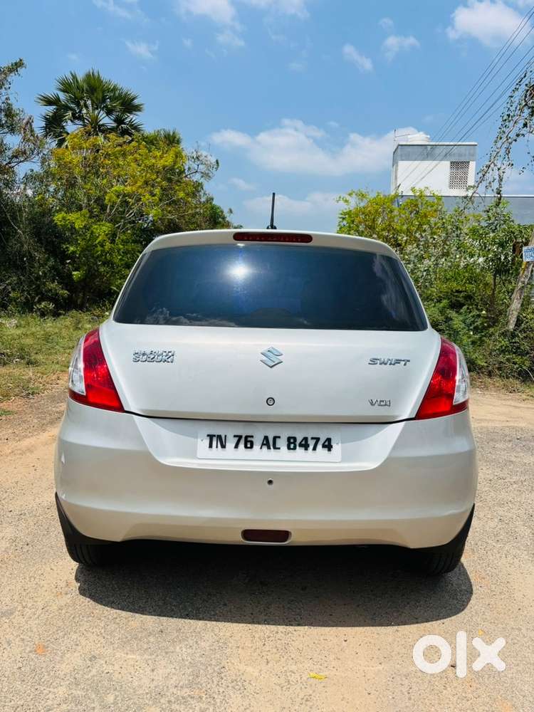 Maruti Suzuki Swift 2015 Diesel 74580 Km Driven