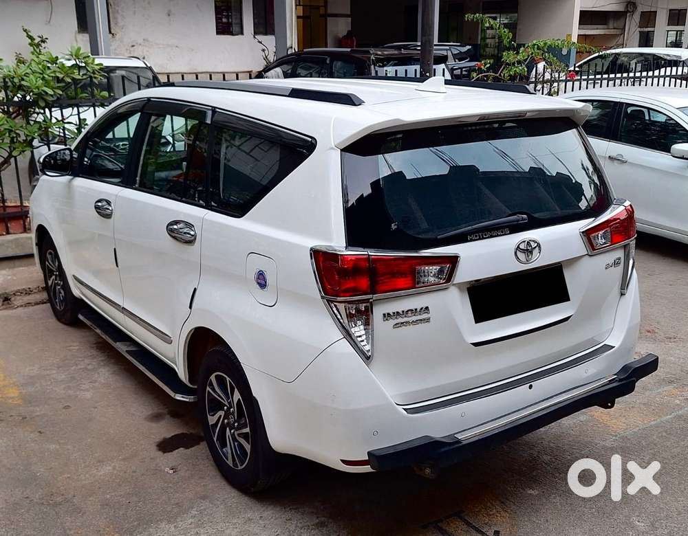 Toyota Innova Crysta [2020-ongoing] 2.4 Gx 7 Str, 2022, Diesel