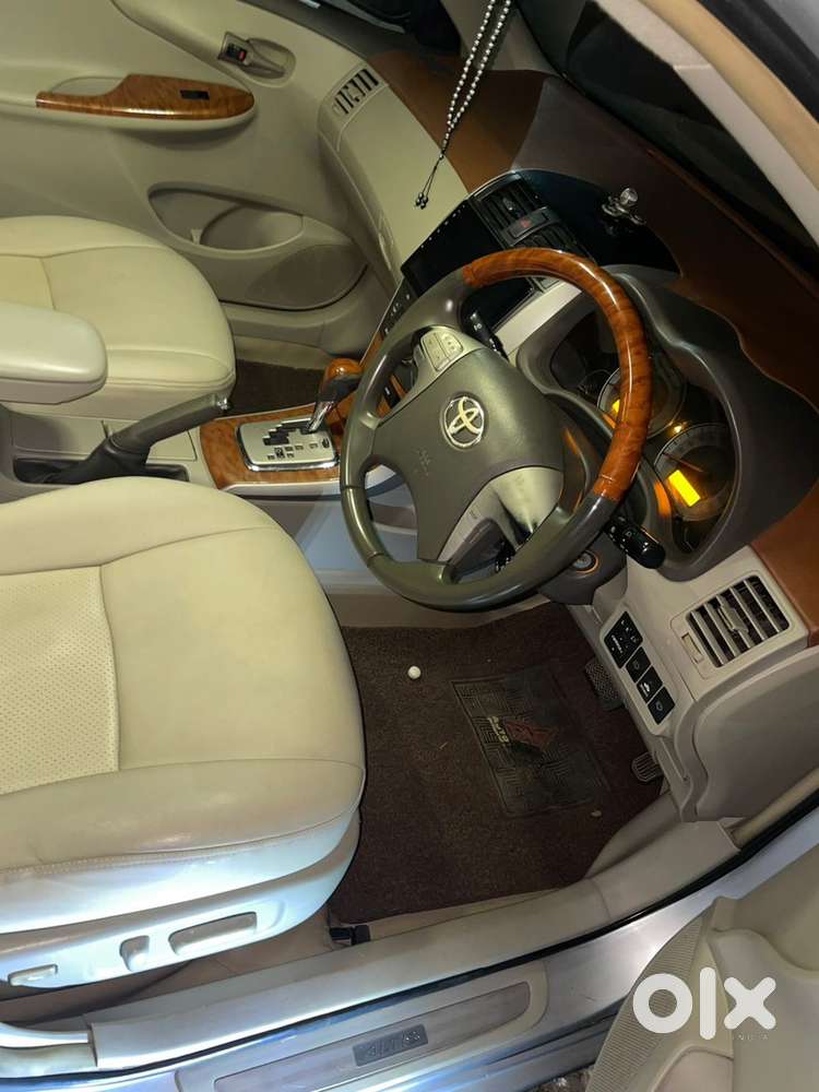 Toyota Corolla Altis 2010 Model Automatic Topend Model