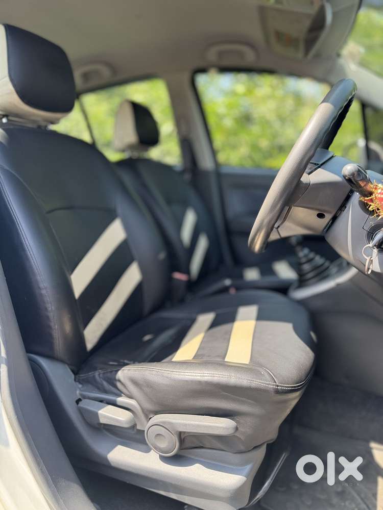 Maruti Suzuki Ritz Zxi Abs, 2011, Petrol