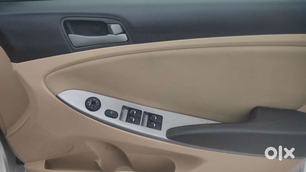 Hyundai Verna 1.4 Vtvt, 2015, Petrol