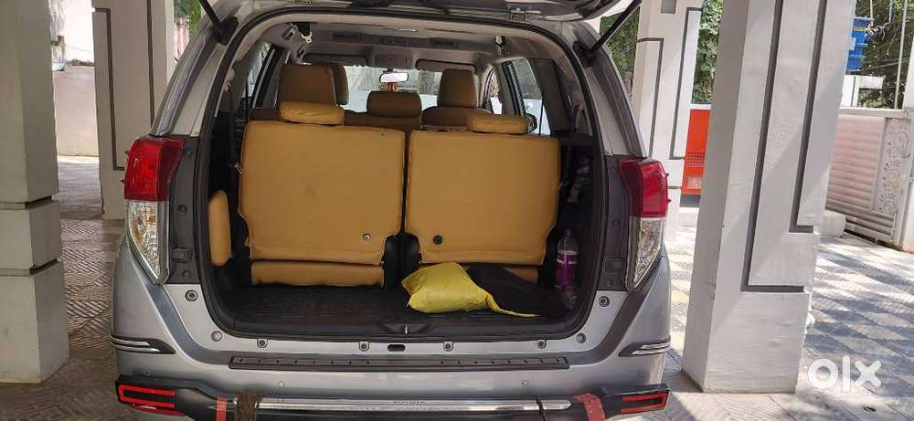 Toyota Innova Crysta 2.4 Gx Limited Edition 8 Str, 2023, Diesel