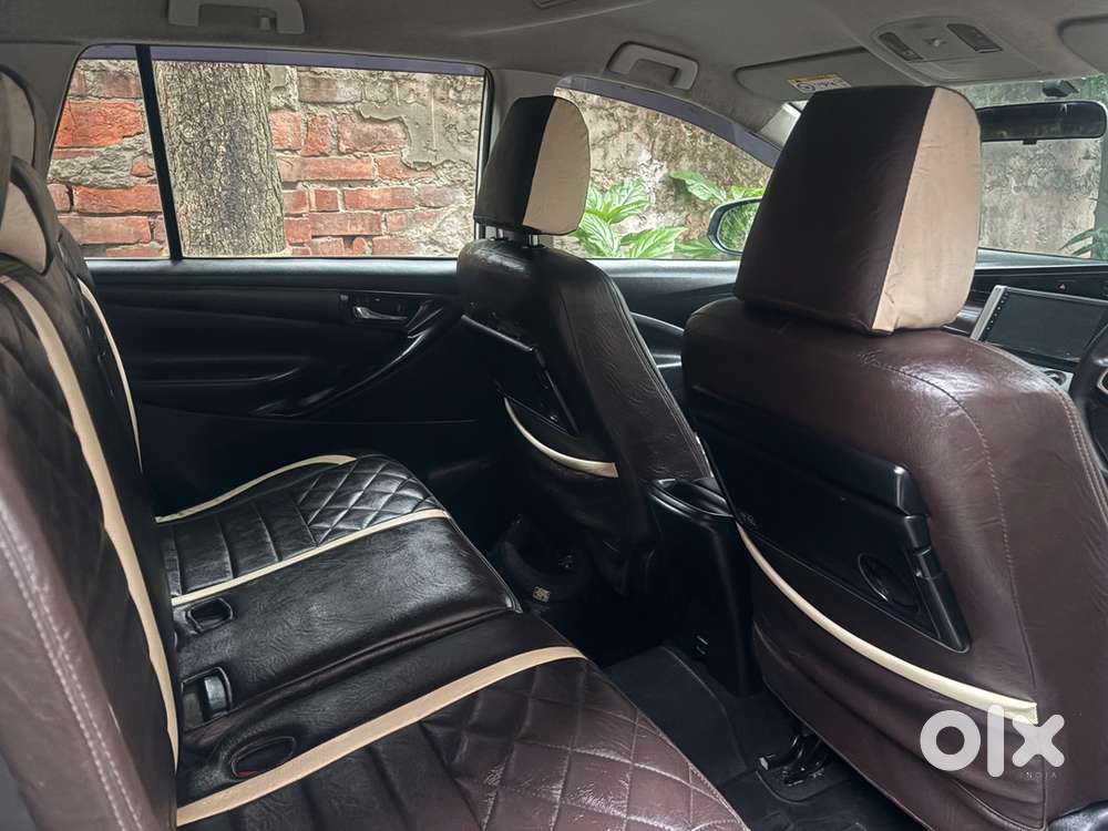 Toyota Innova Crysta 2.4g 2019