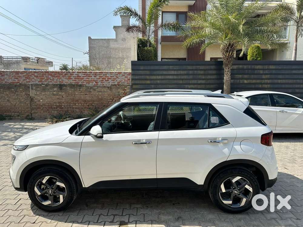 Hyundai Venue Diesel 2021