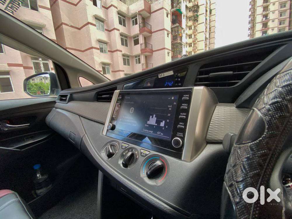 Toyota Innova Crysta [2020-ongoing] 2.4 Gx 7 Str, 2023, Diesel