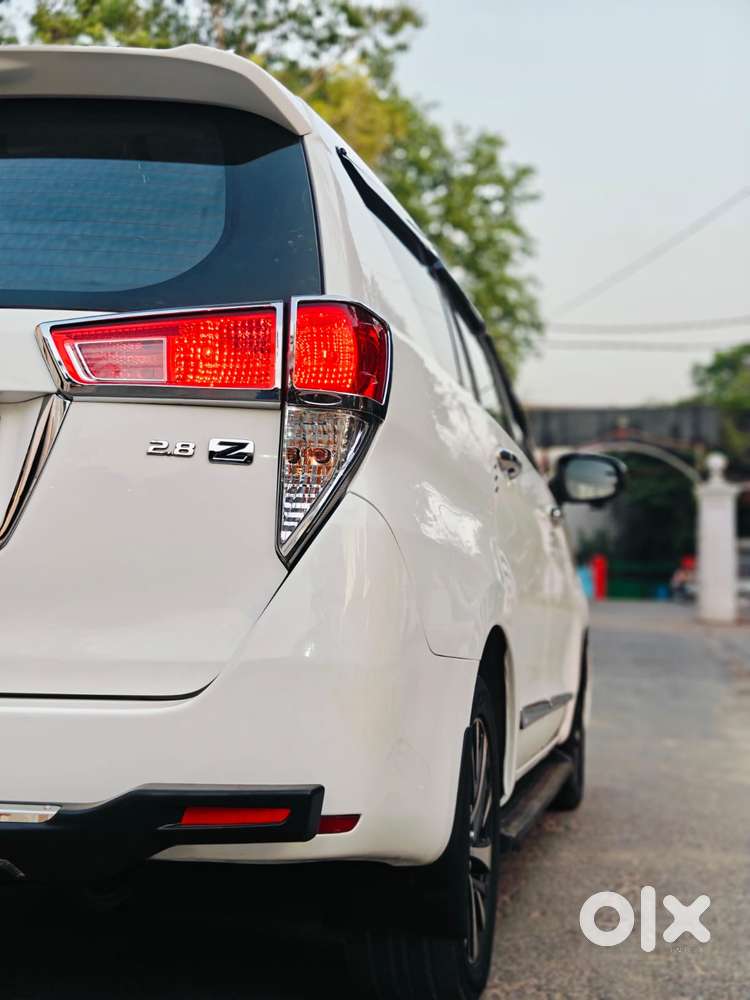 Toyota Innova Crysta 2.8z Automatic, 2018, Diesel