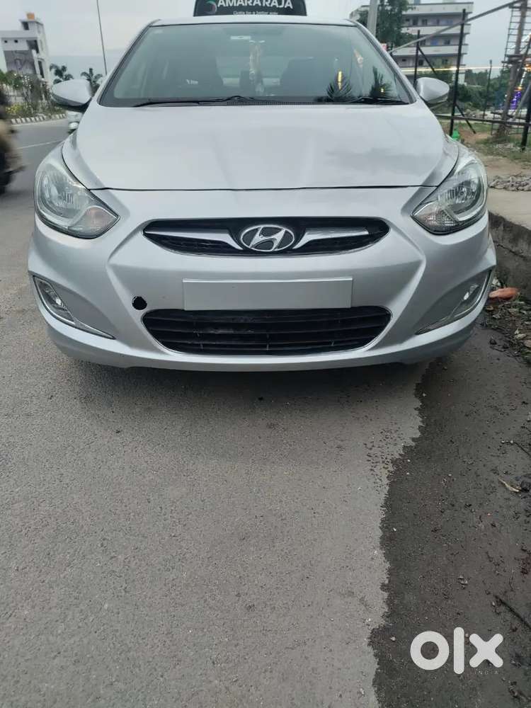 Hyundai Verna Sx Crdi 2011