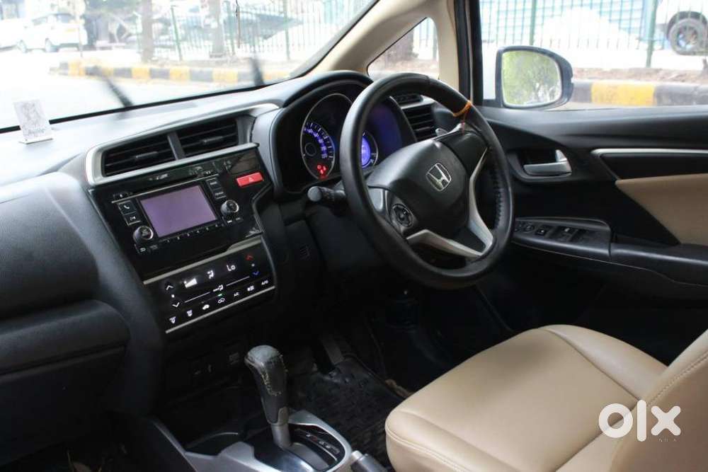 Honda Jazz V Automatic, 2015, Petrol