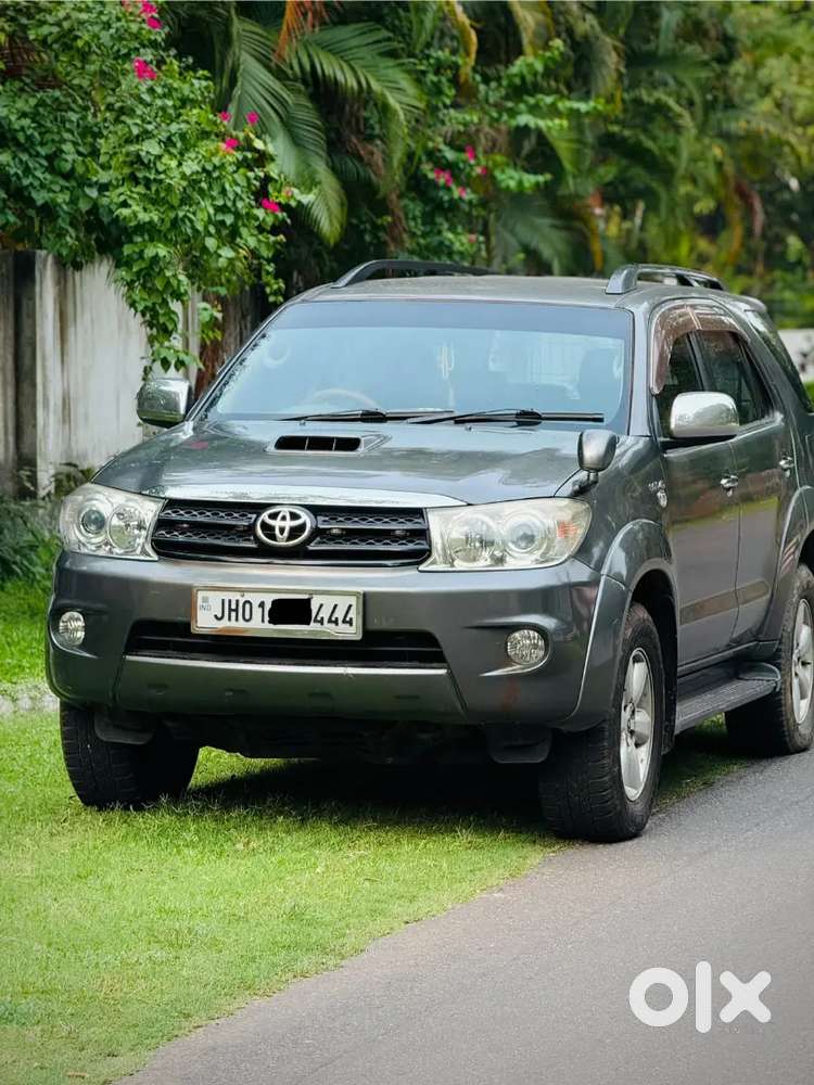Toyota Fortuner 2011 Diesel Well Maintained