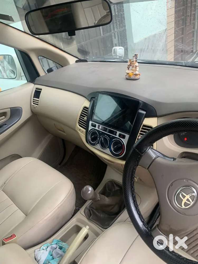 Toyota Innova 2013 Petrol 900500 Km Driven With Cng On Paper