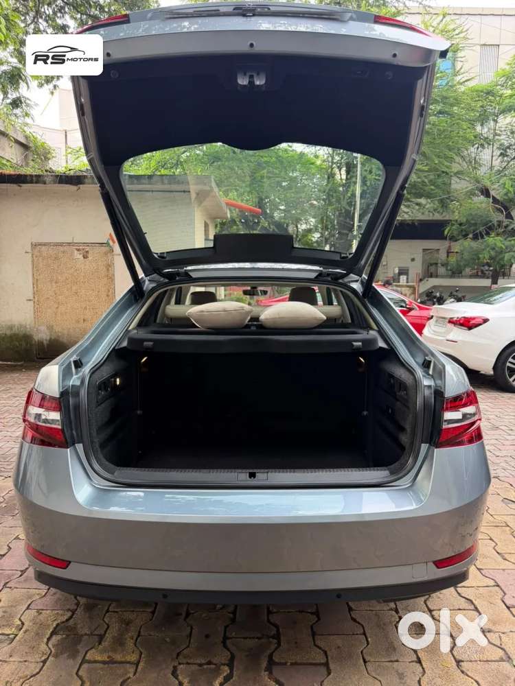 Skoda Superb 2.0 L&k Tsi At, 2019, Petrol