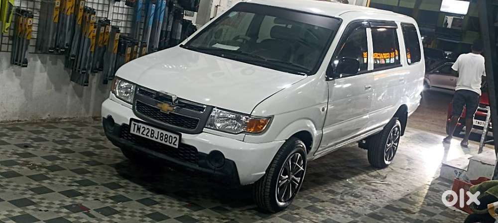Chevrolet Tavera 2011 Diesel 70000 Km Driven