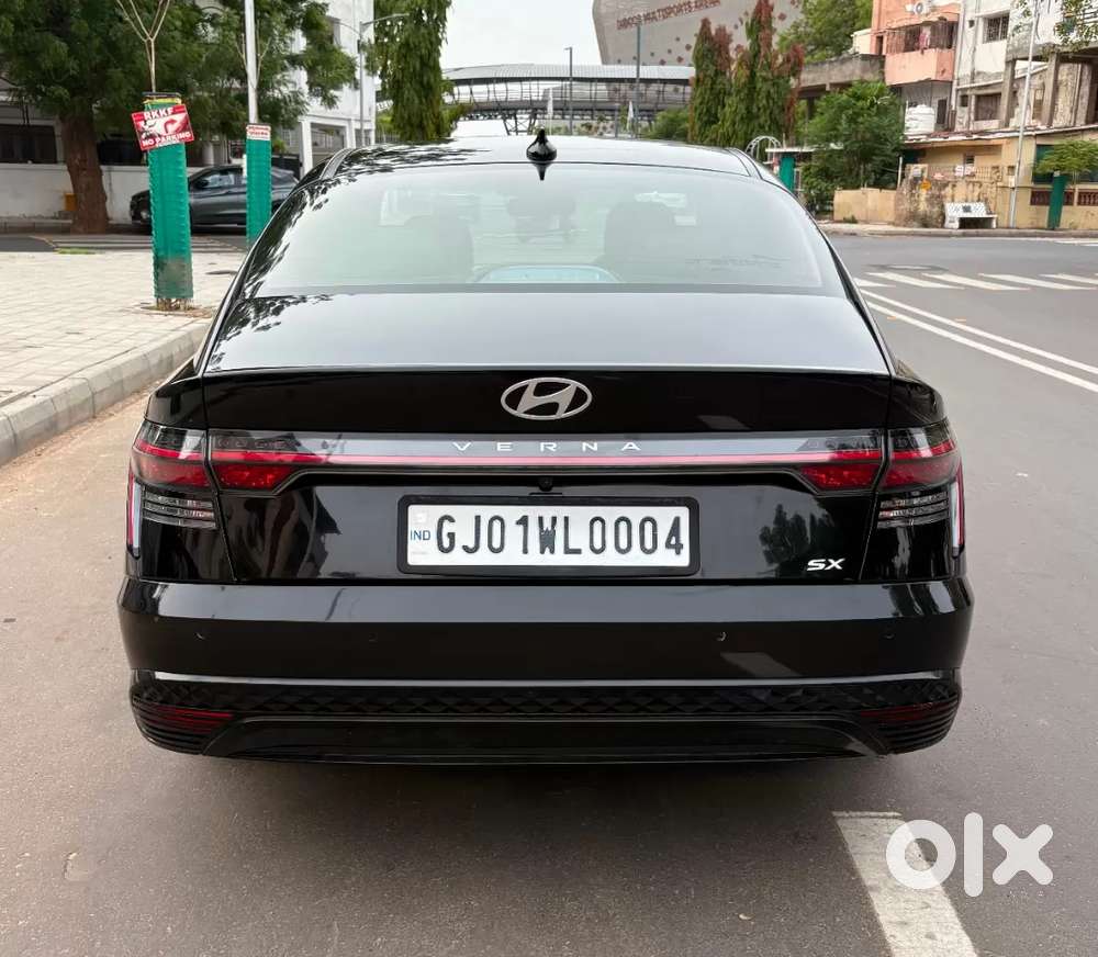 Hyundai Verna 1.5 Mpi Mt Sx (o), 2023, Petrol