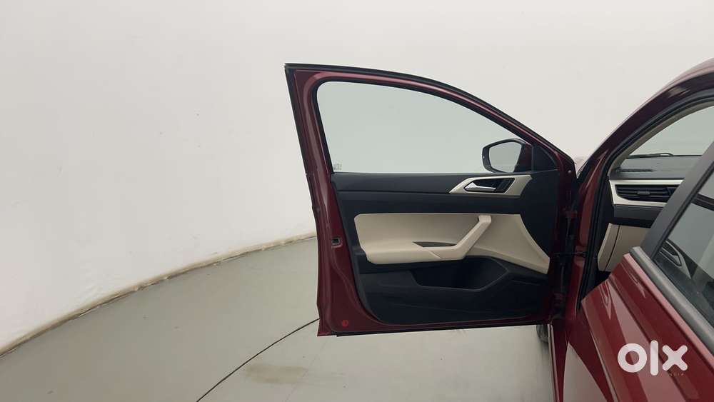 Volkswagen Virtus Highline Plus 1.0 Tsi At, 2024, Petrol