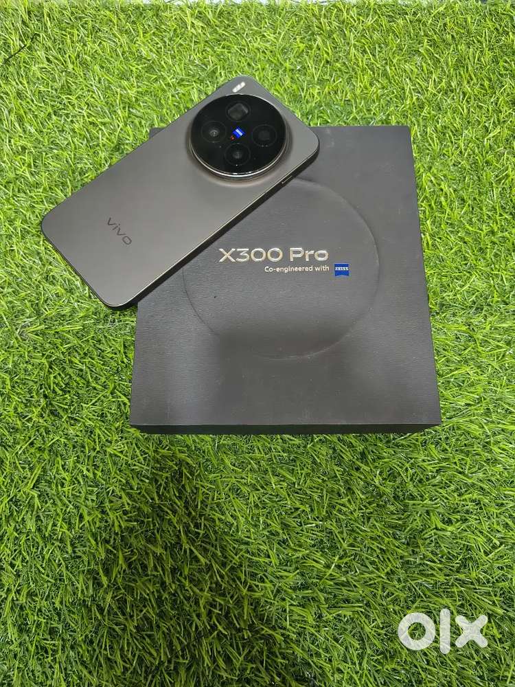 Vivo X300 pro black color 16gb ram 512gb Storage indian unit