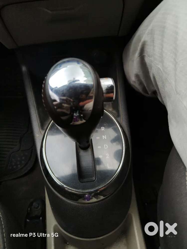 Model 2011 Automatic Petrol