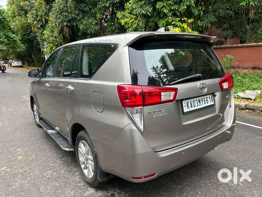 Toyota Innova Crysta 2.4 Vx Mt, 2016, Diesel