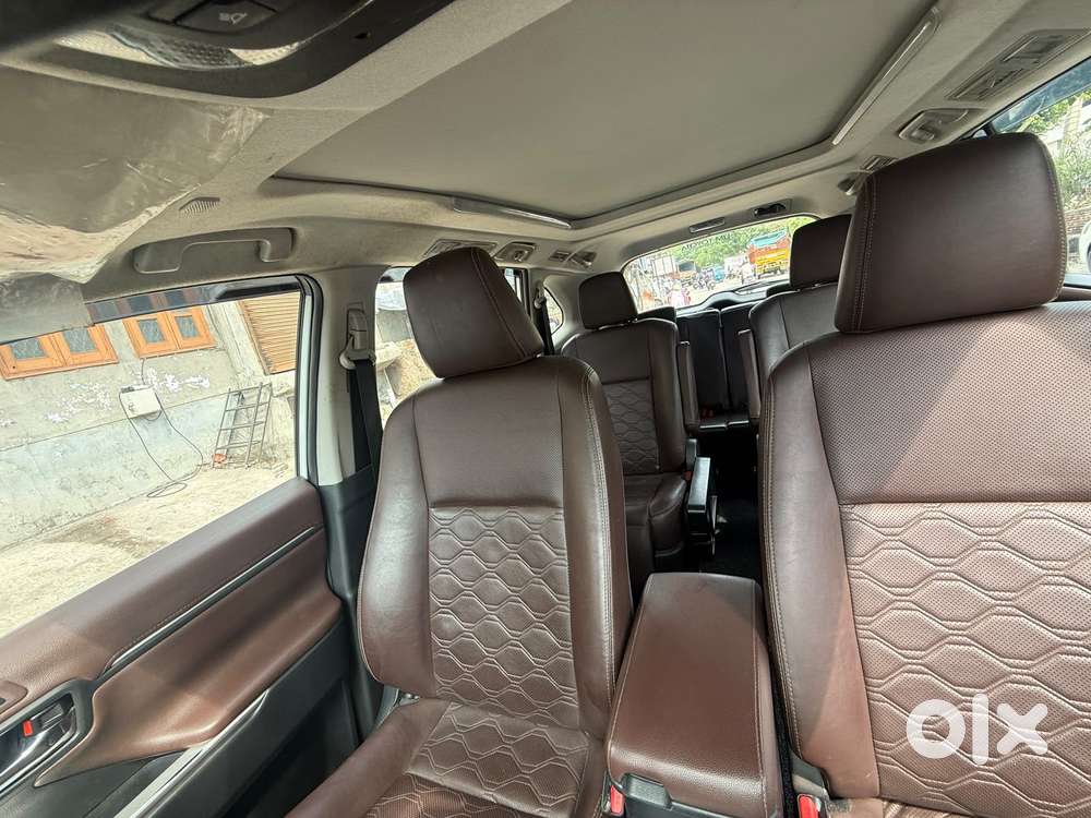 Toyota Innova Hycross 2.0 Zx (o) Hybrid 7 Str, 2023, Petrol