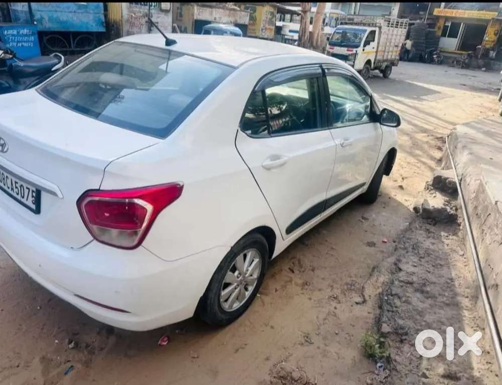 Hyundai Xcent 2015 Diesel 105000 Km Driven