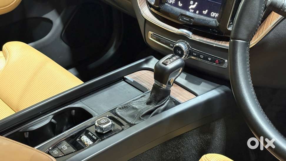 Volvo Xc60 Inscription D5, 2021, Diesel