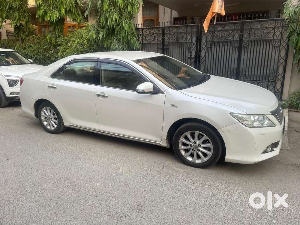 Toyota Camry Car 2013 Model Showroom Condition