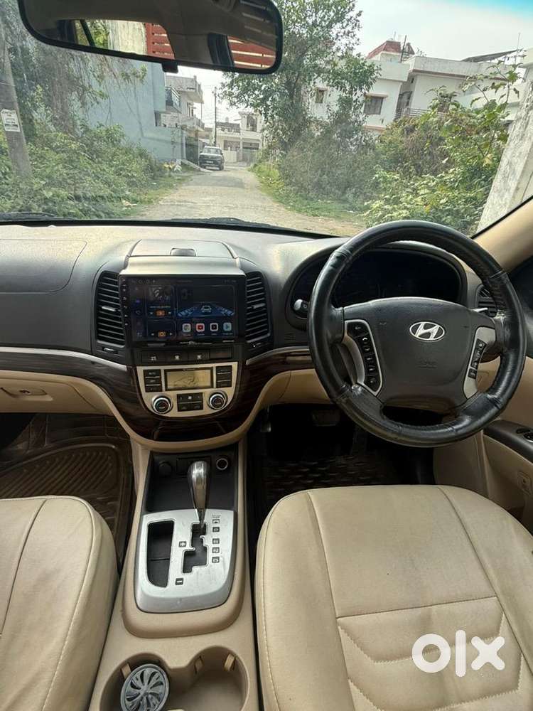 Hyundai Santa Fe 2011 Diesel 4x4 Automatic