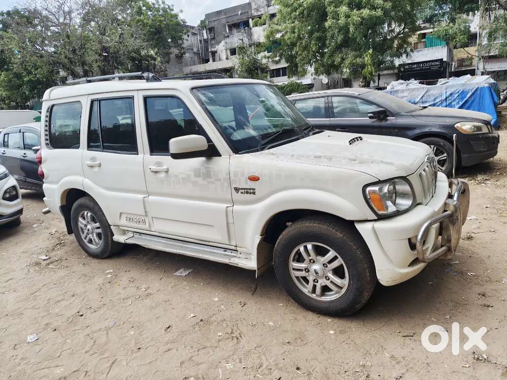 Mahindra Scorpio 2013 Diesel Well Maintained New Tyer & Insurance