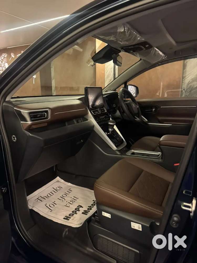 Toyota Innova Hycross 2026