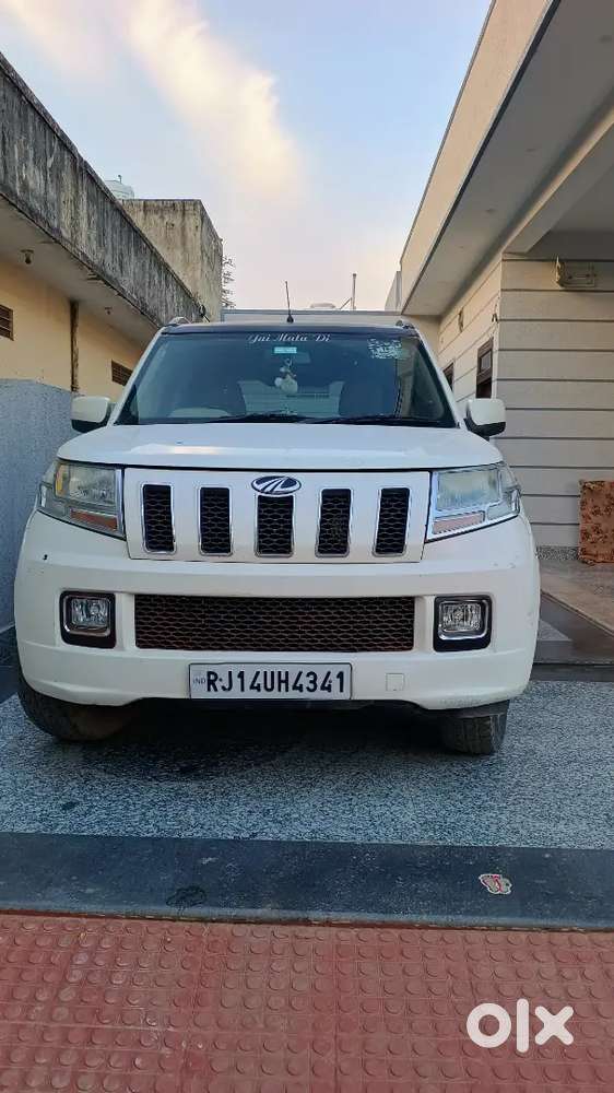 Mahindra Tuv 300 2016 Diesel Well Maintained