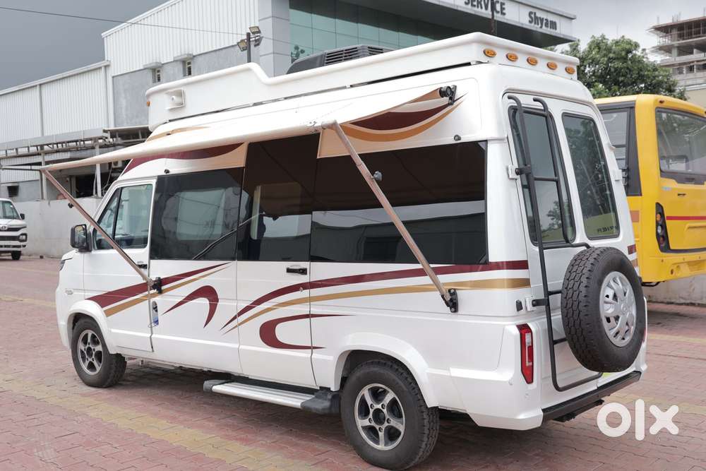 Tata Winger Deluxe - Hi Roof (ac), 2023, Diesel