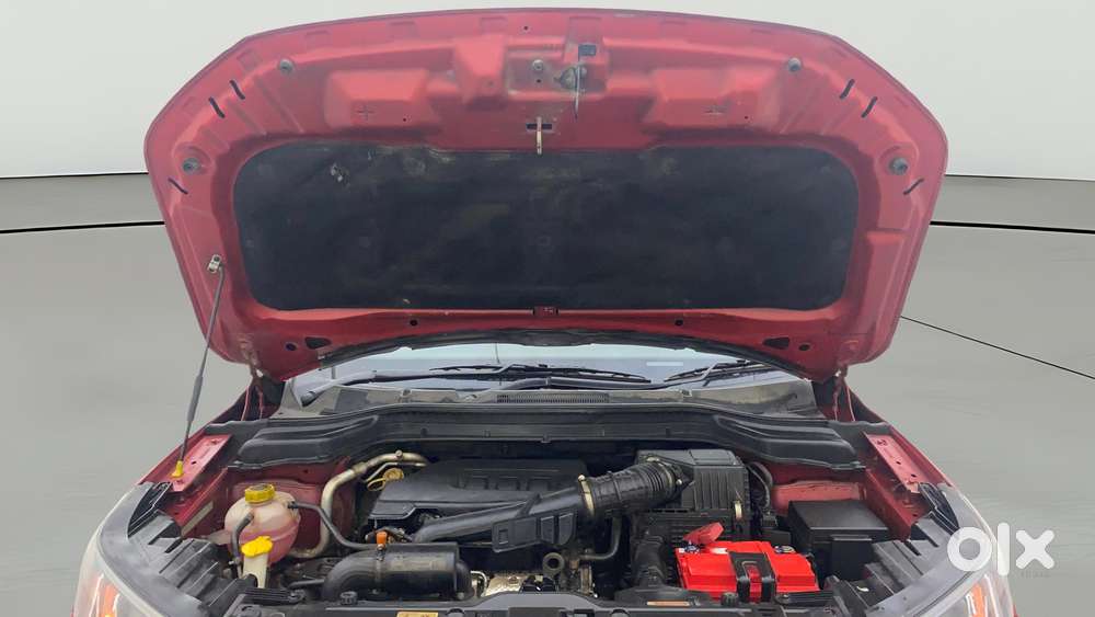 Mahindra Xuv300 1.2 W8 (o) Amt Petrol, 2021, Petrol