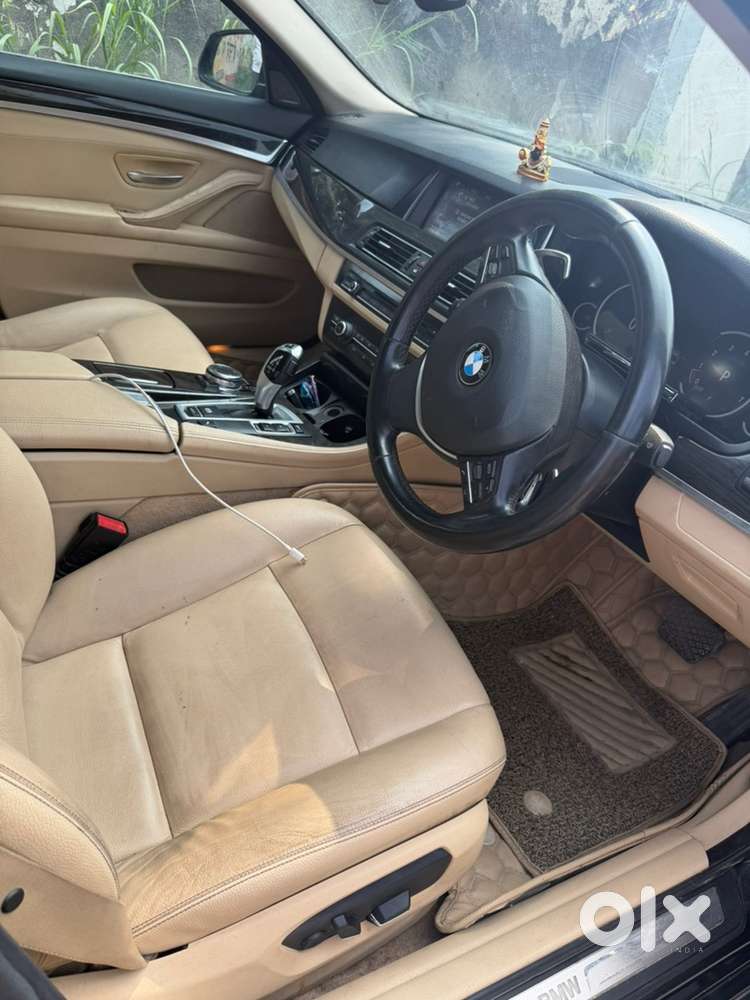 Bmw 5 Series 2016 Car Authorised Service History Record.