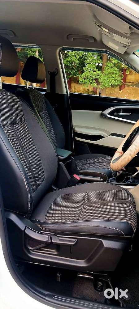 Kia Carens 1.5 Prestige 7 Str, 2023, Petrol