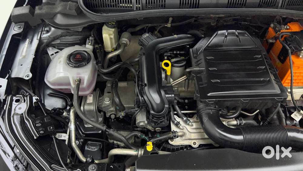 Skoda Slavia Active 1.0l Tsi Mt, 2022, Petrol