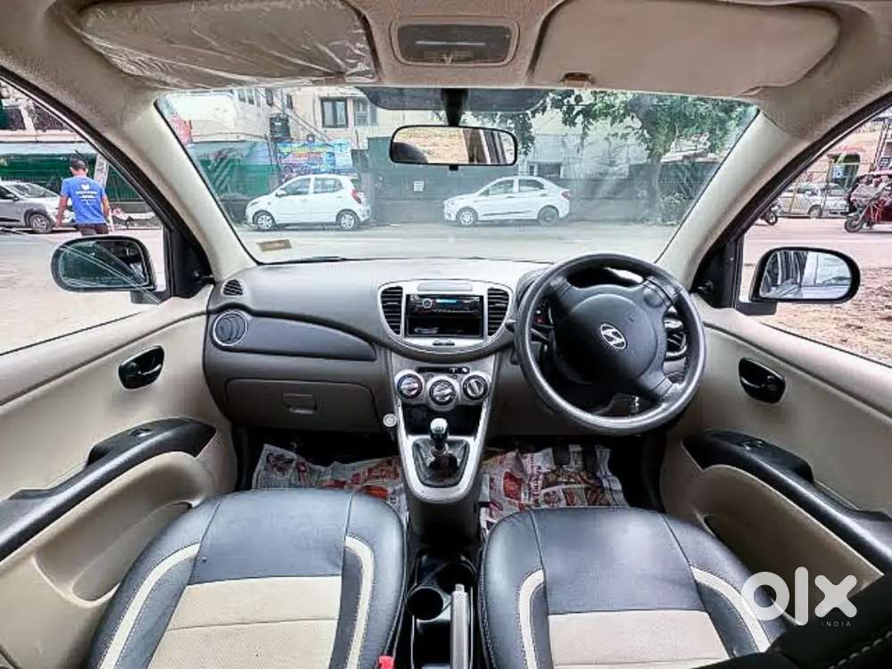 Hyundai I10 Sportz Petrol Manual 2014 Company Service Only