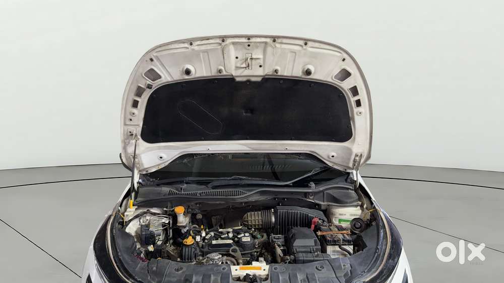 Tata Altroz 1.2 Xe, 2021, Petrol