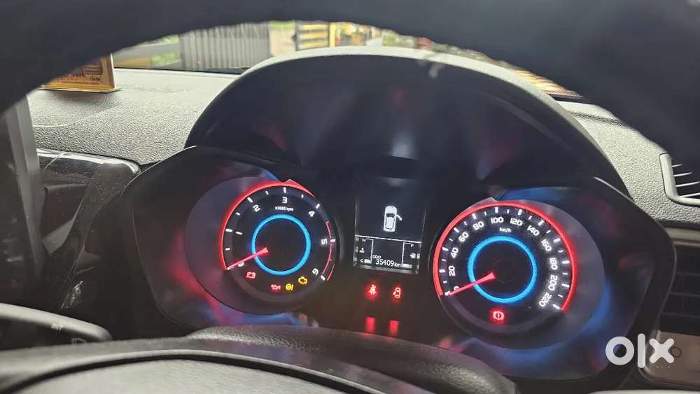 Mahindra Xuv 3xo Diesel 2025 Mx2