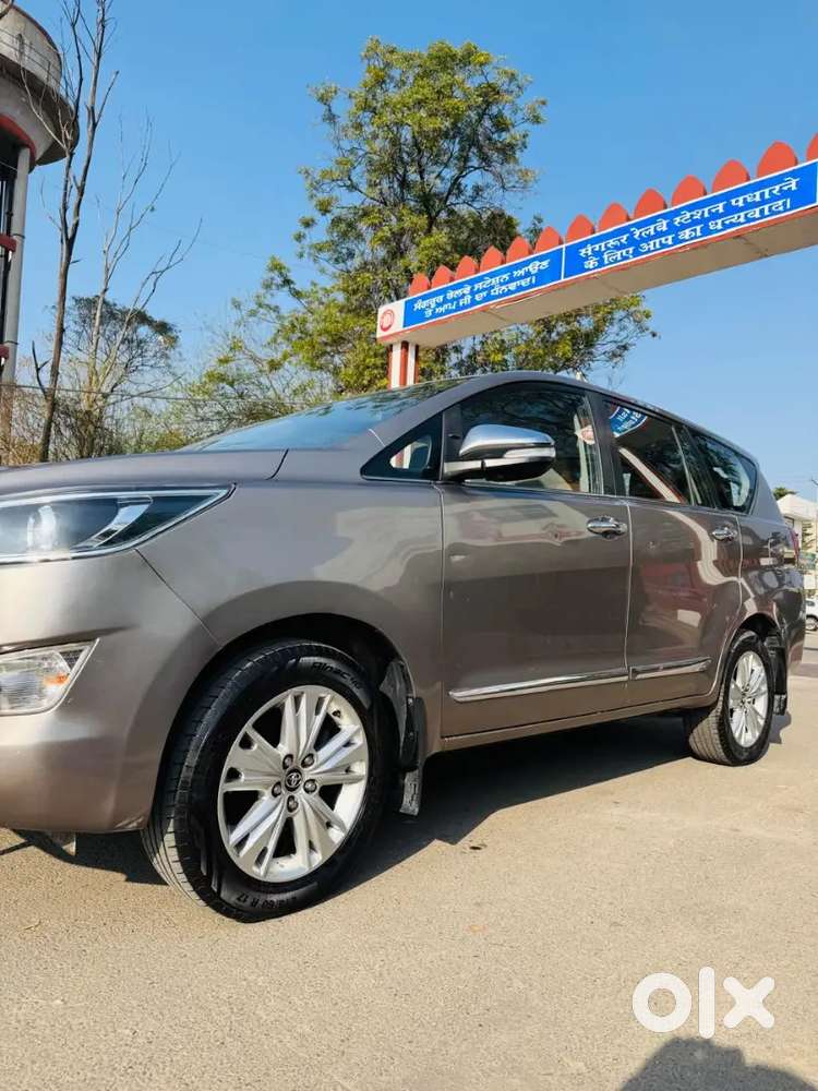 Innova Crysta Z 2.8 Automatic