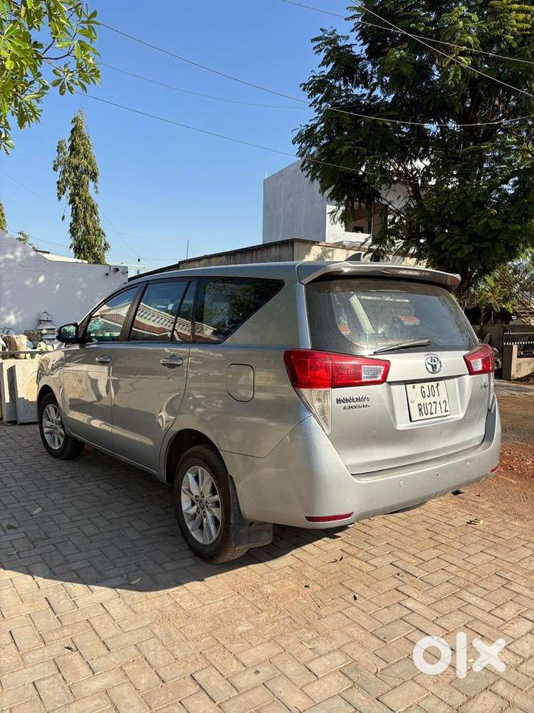 Toyota Innova Crysta 2016 Diesel Well Maintained