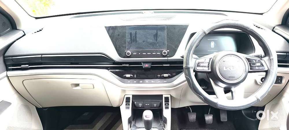 Kia Carens 1.4 Prestige Plus Turbo 7 Str, 2024, Petrol