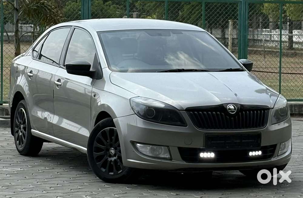 Skoda Rapid 2013-2016 1.5 Tdi At Elegance Black Package, 2015, Diese..