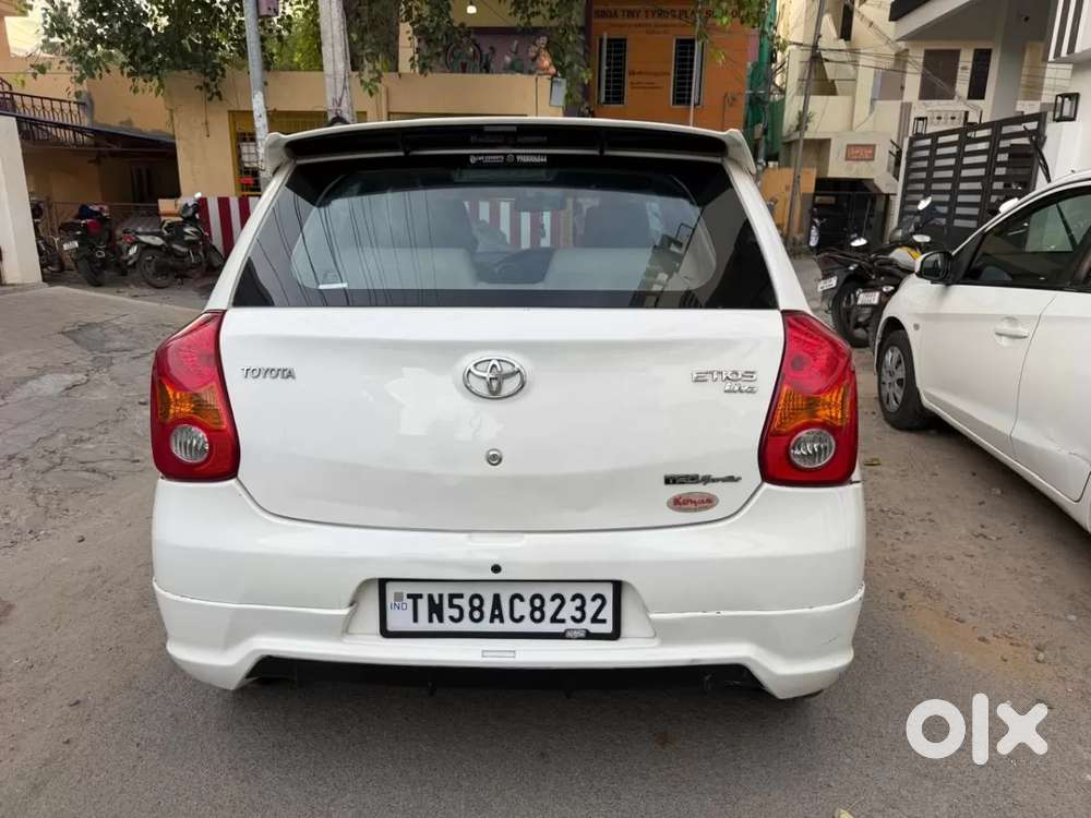 Toyota Etios Liva, 2012, Petrol