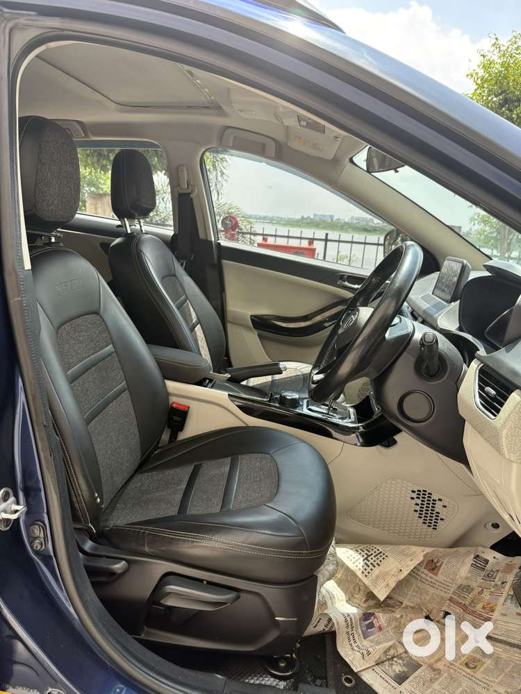 Tata Nexon 1.2 Revotron Xza Plus, 2023, Petrol