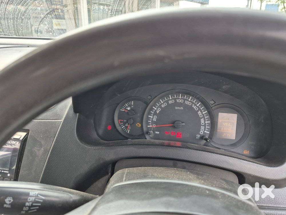 Maruti Suzuki Swift Vxi + Manual, 2017, Petrol