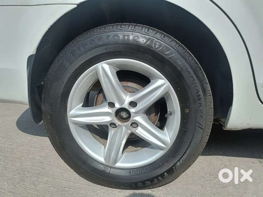 New Button Tyre Mackwheel