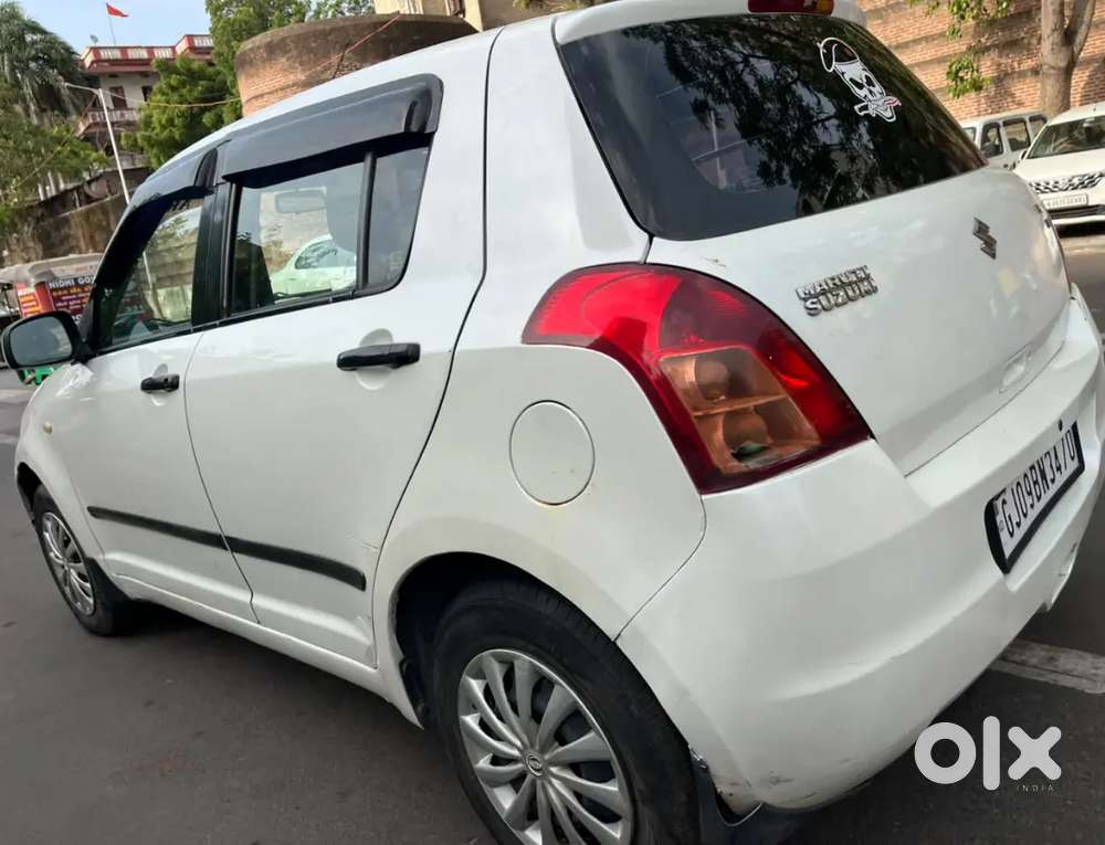 Maruti Suzuki Swift 2010 Vxi Petrol Manual
